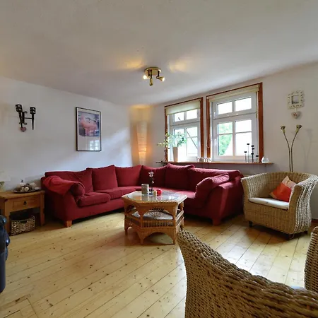 Gruppenferienhaus Im Hochsauerland 펜션 *