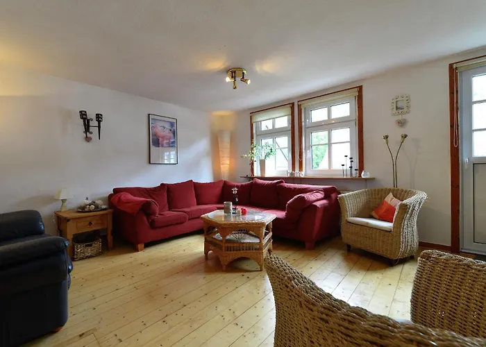 Gruppenferienhaus Im Hochsauerland 度假居 *