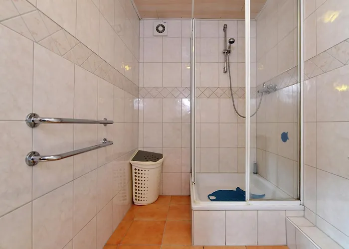 Gruppenferienhaus Im Hochsauerland 度假居 *